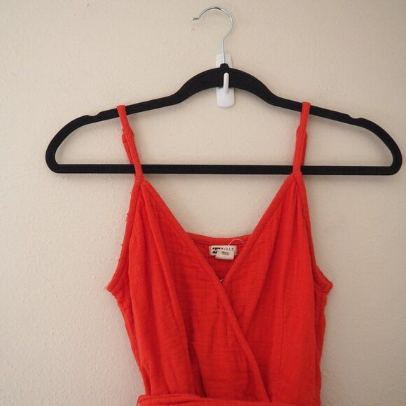 ! Billabong Red Linger On Spaghetti Strap Sleeveless Textured Romper sz M - Picture 5 of 6